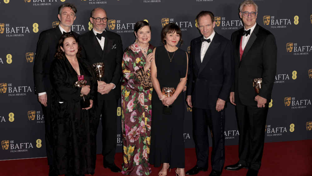 Das Team vom Papst-Wahl-Thriller "Konklave" beim Britischen Filmawards
