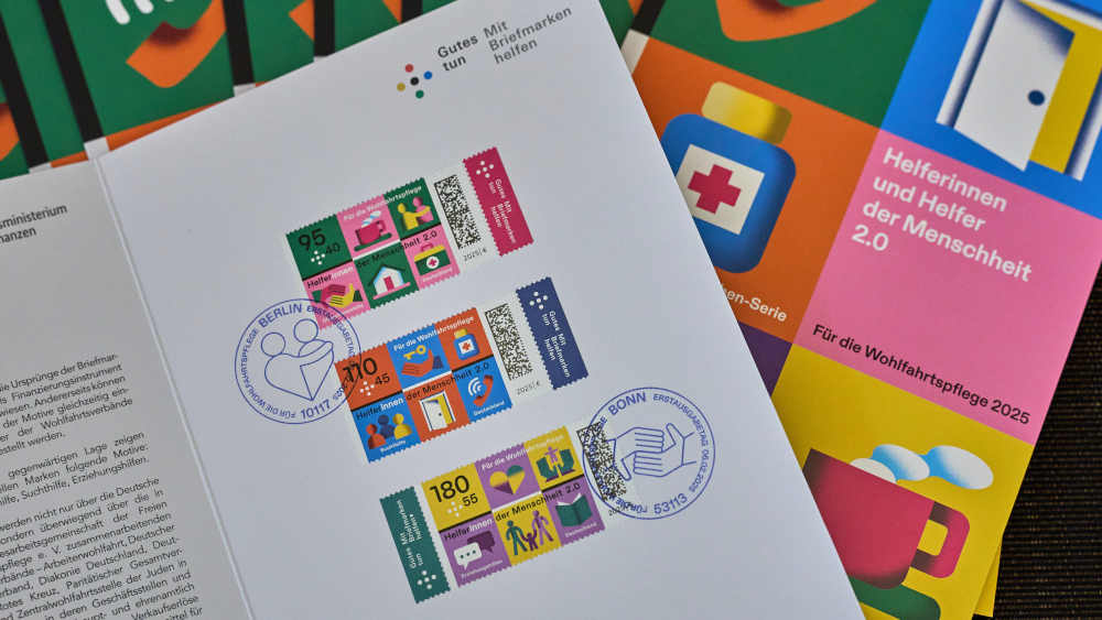 Die Sonderpostwertzeichen zeigen drei Motive: Obdachlosenhilfe, Suchthilfe und Erziehungshilfen