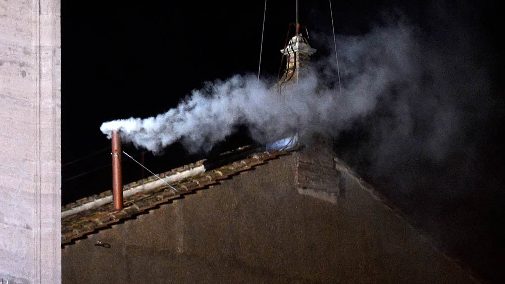 Wenn weißer Rauch aufsteigt, hat die Welt einen neuen Papst