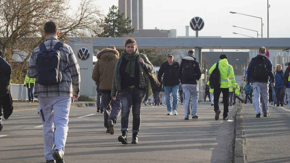 Mehr als jeder zehnte Beschäftigte in Deutschland leistete 2024 Überstunden, so das Statistische Bundesamt