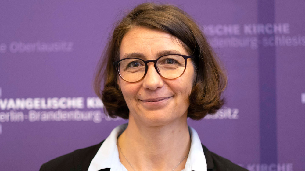 Christina-Maria Bammel, Pröpstin der EKBO, betrachtet das Kontaktjahr als Impuls zur Mitgliederkommunikation