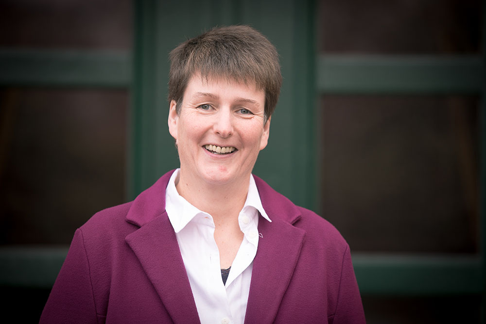 Angrit Bade gibt wertvolle Tipps für einen erfolgreichen Frühjahrsputz: So gelingt das Großreinemachen mit Leichtigkeit