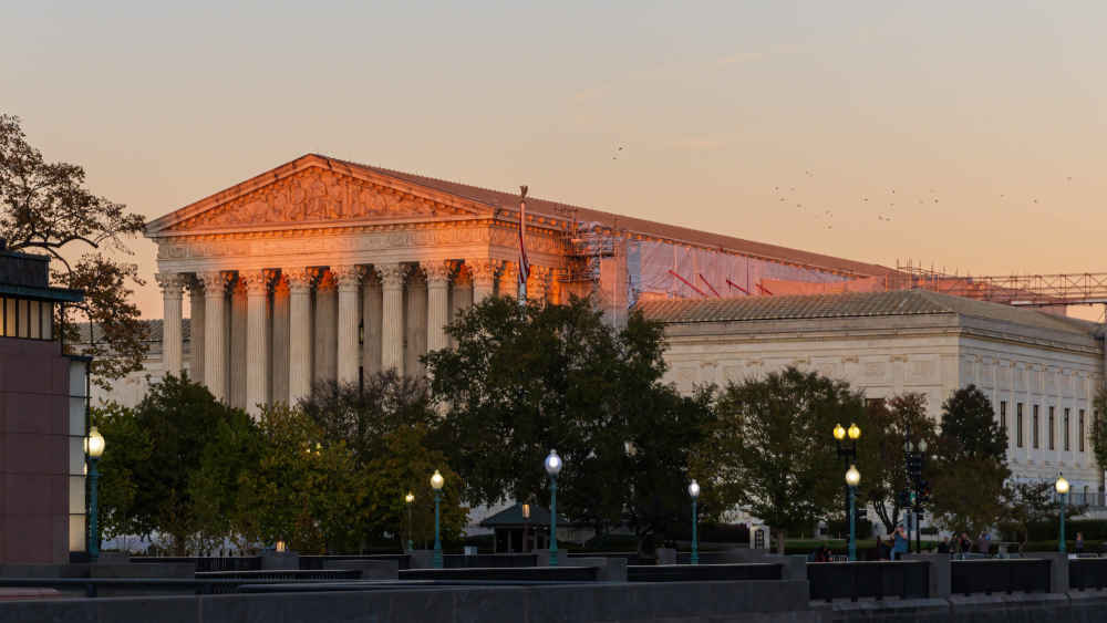 Die Vorderseite des Supreme Courts der USA in Washington (Archivbild)