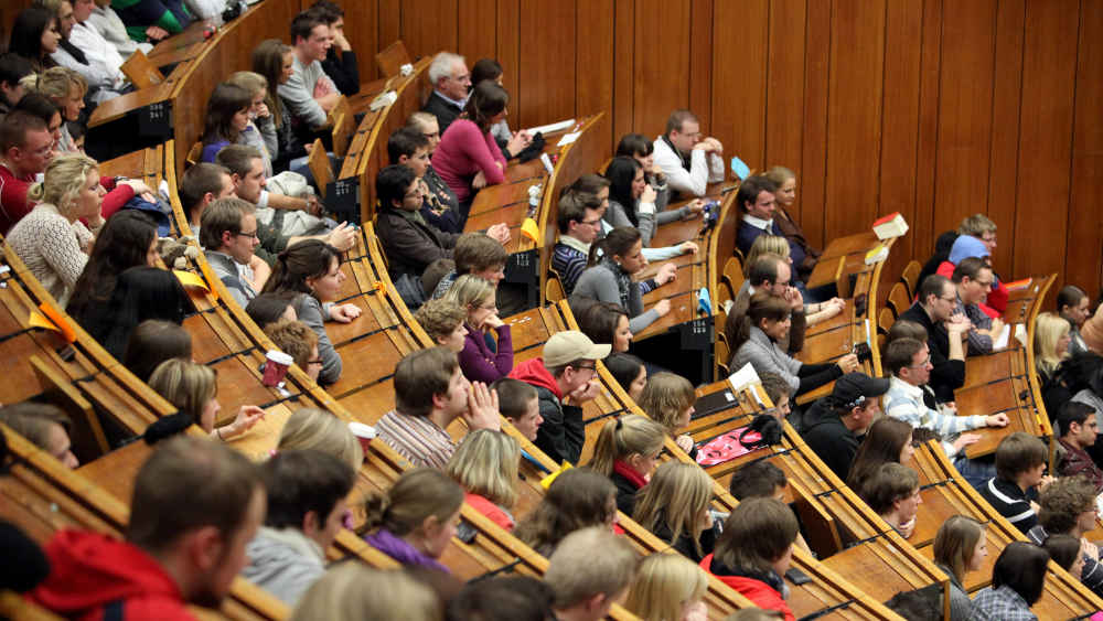 Im letzten Jahr haben mehr Menschen ein Studium begonnen als in den Vorjahren. (Symbolbild)