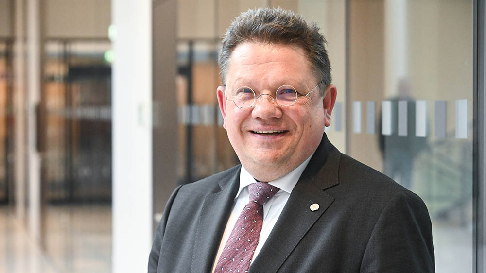 Integrationsminister Andreas Philippi (SPD): Die Länder fordern vom Bund die Einhaltung zugesagter Aufnahmen afghanischer Ortskräfte