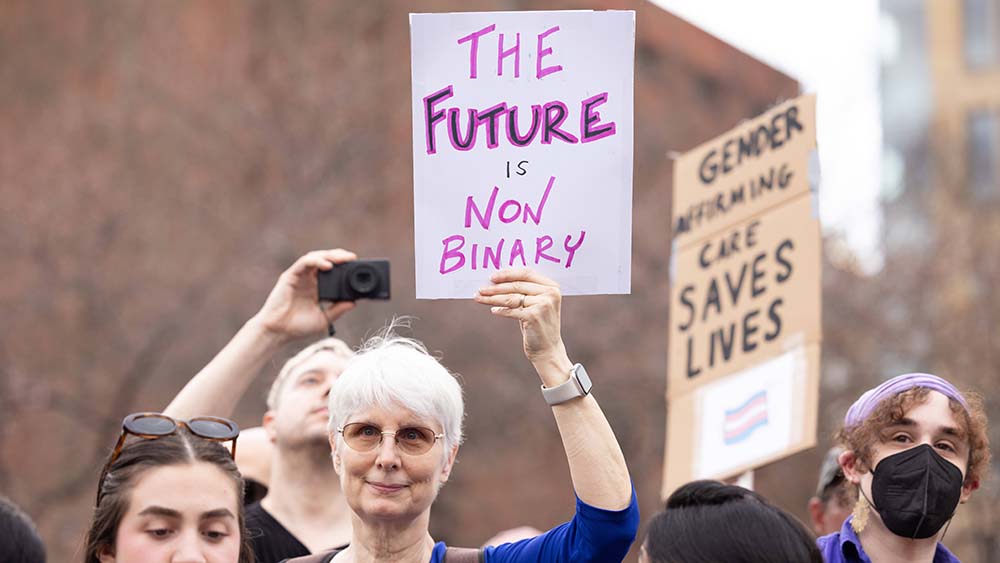 In den USA darf es qua Verfügung nur noch zwei Geschlechter geben: männlich und weiblich