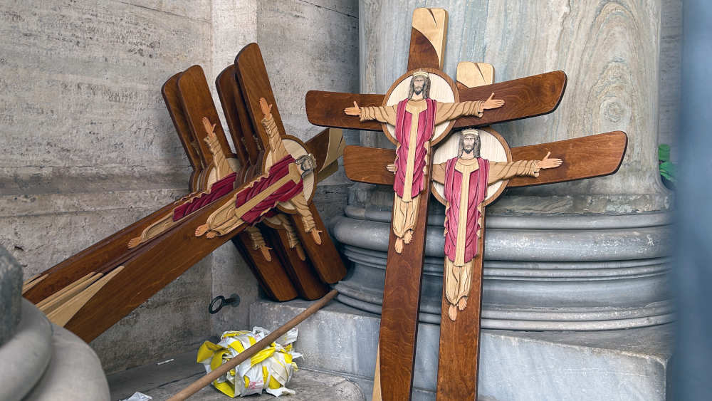 Zwischenlagerung der Pilgerkreuze