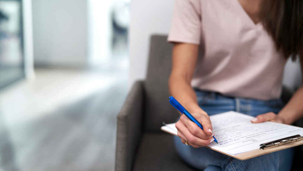 Der Kinderwunsch wird immer häufiger durch eine Samenspende erfüllt (Symbolbild)