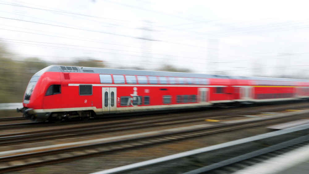 Eine aktuelle repräsentative Umfrage unterstreicht die hohe Relevanz vom Deutschlandticket