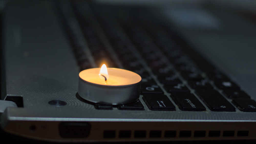 Ob Papst oder Queen - heute wird weltweit auch online getrauert