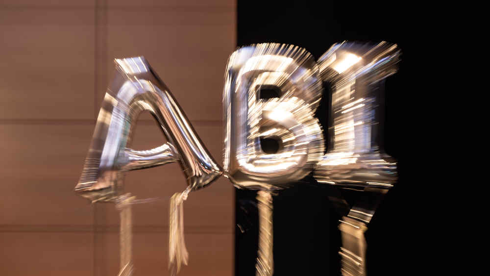 An der Liebigschule in Gießen wird wegen des Anfangsverdachts der Volksverhetzung ermittelt (Symbolbild)