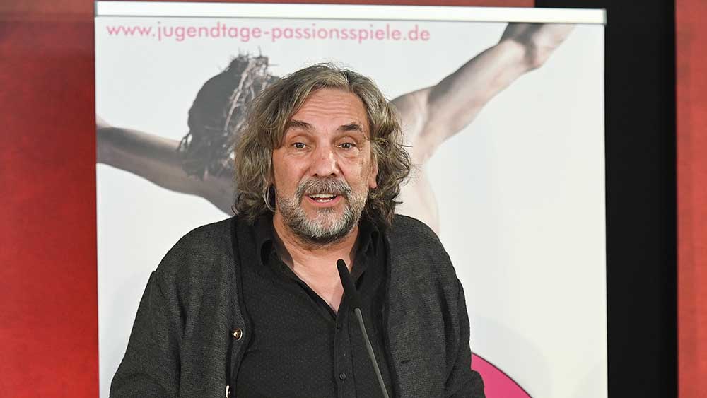 Der Theaterregisseur Christian Stückl sagt, die Kirche habe den Draht zu den Menschen verloren