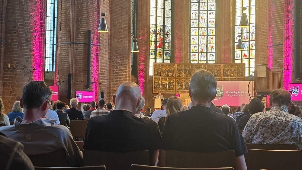 150 Menschen sind zum Frühgottesdienst in die Marktkirche gekommen