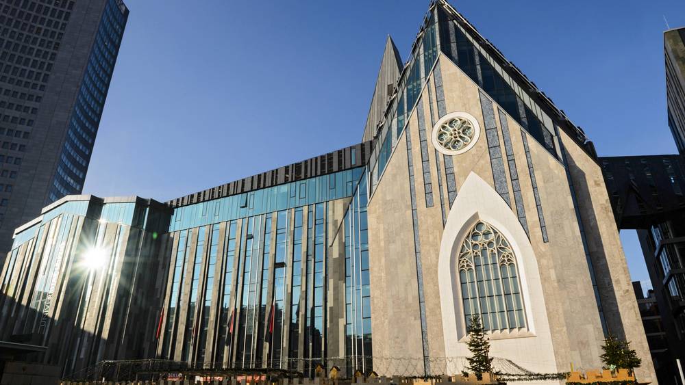49 Jahre nach der Sprengung der Universitätskirche ist im Dezember 2017 die neue Hochschulkirche eröffnet worden
