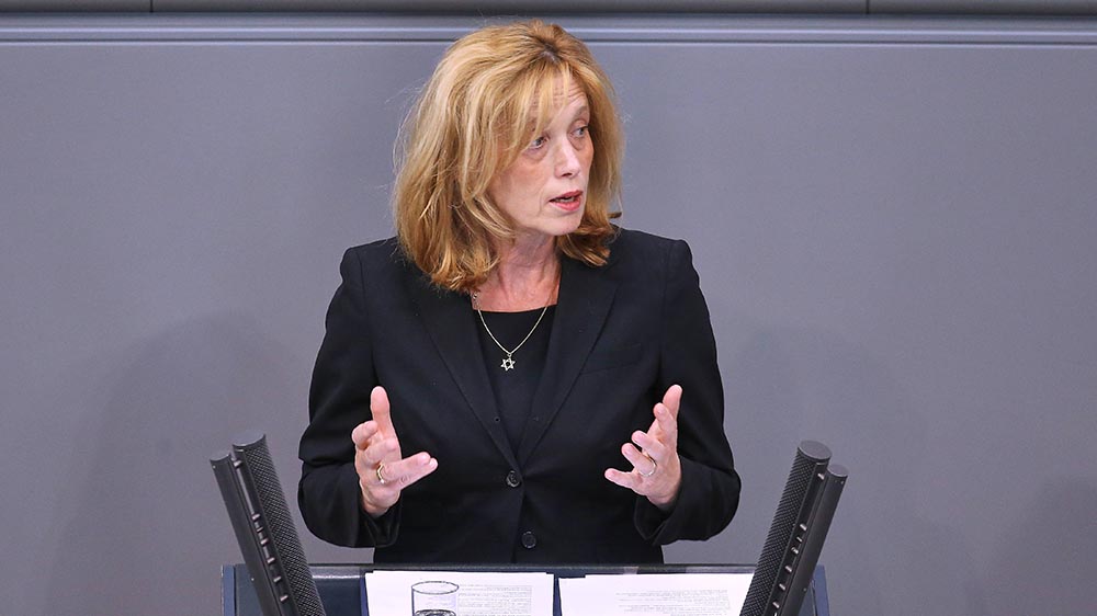 Familienministerin Prien sucht nach neuen Wegen zur Finanzierung des Mutterschutzes