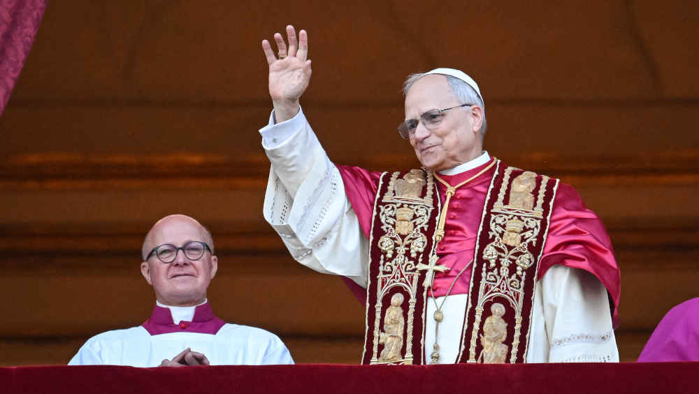 Papst Leo XIV. auf dem Balkon des Vatikans