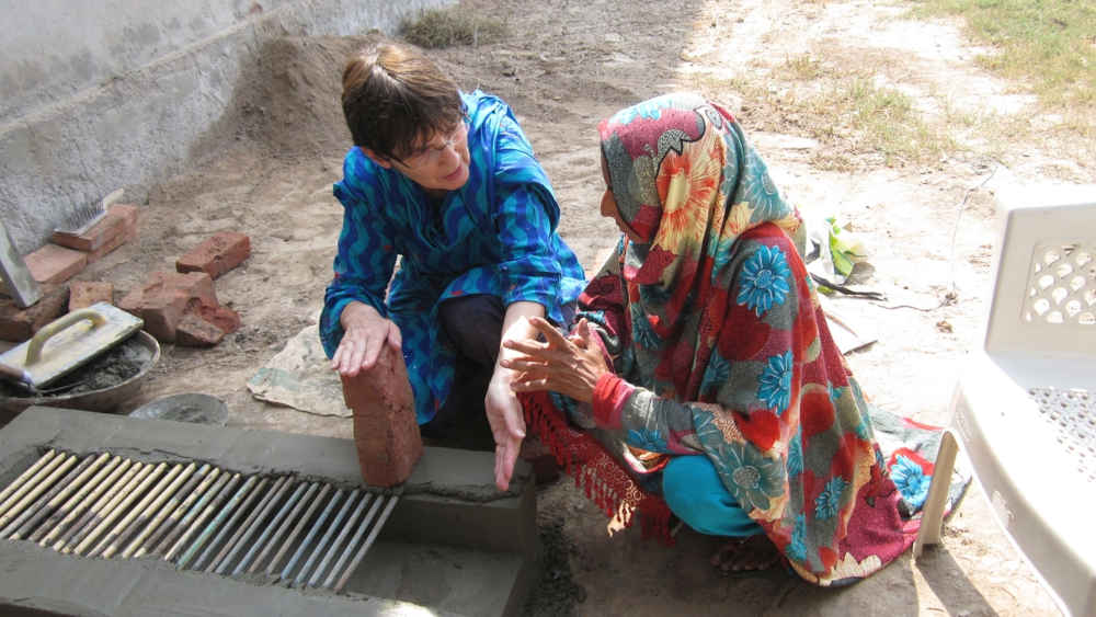 Hilfe zur Selbsthilfe durch SES-Expertin in Pakistan