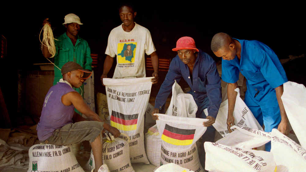 Die geplanten Kürzung der Bundesregierung für humanitäre Hilfe verschärft laut Hilfsorganisationen Armut und Hunger (Archivbild)