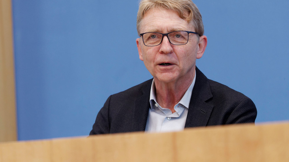 Helmut Frister vom Ethikrat wünscht sich mehr Solidarität
