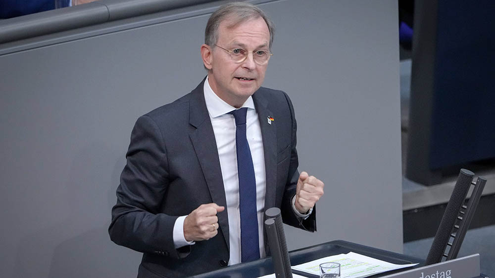 Thomas Rachel stammt aus Nordrhein-Westfalen und sitzt für die CDU im Bundestag. Zuvor war er Staatssekretär im Bildungsministerium