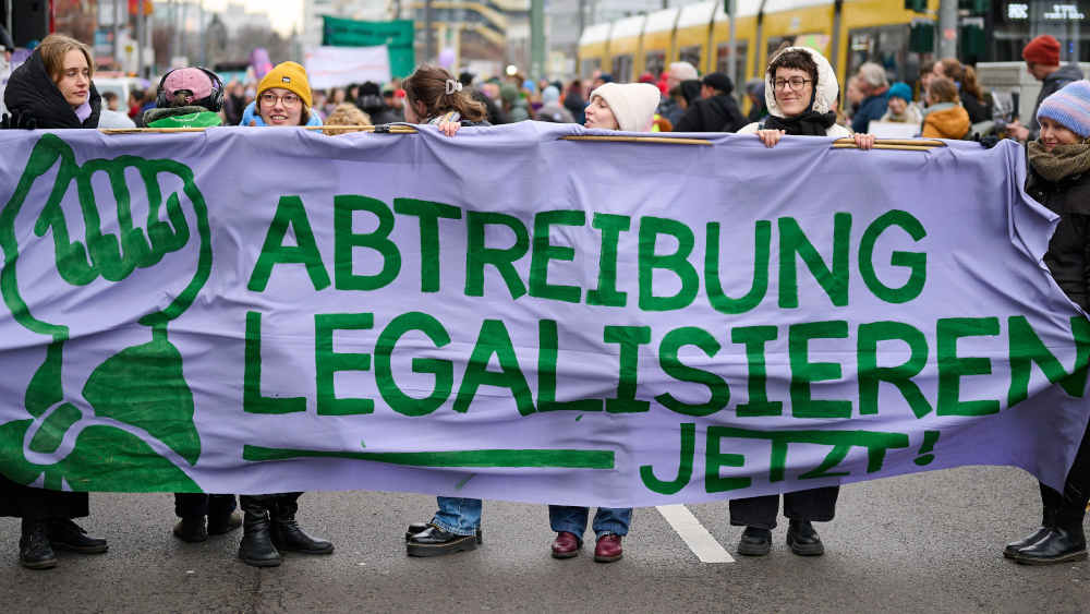 Die Kampagne "Abtreibung legalisieren" 2024 in Berlin (Archivbild)