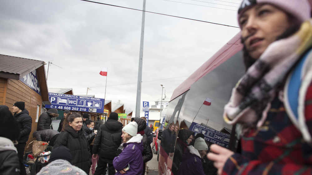 Nach Merkels Satz "Wir schaffen das!" vor zehn Jahren bremsen noch heute behördliche Hemmnisse die Integration vieler Geflüchteter (Archivbild)