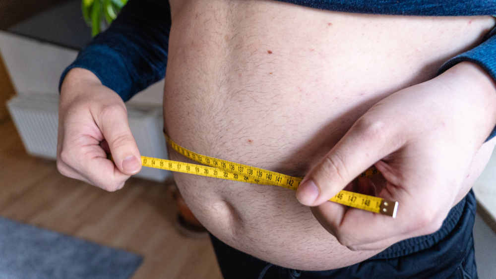 Durch die Abnehmaktion möchte Pfarrer Fischbacher das Kirchendach sanieren (Symbolbild)