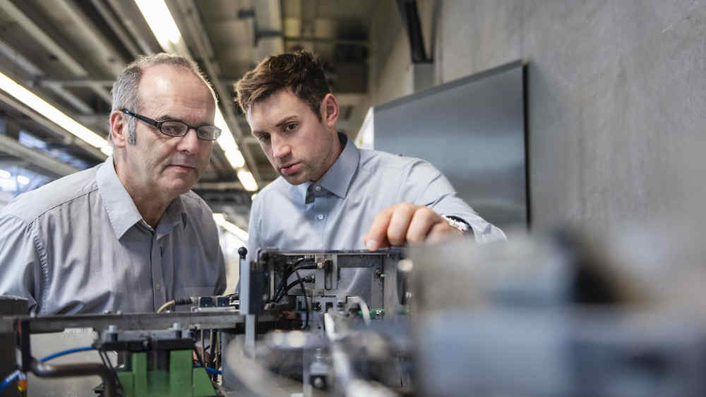 Jeder Vierte unter 30 erlebt im Job Generationenkonflikte