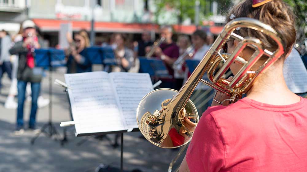 Der Posaunenchor begeistert mit harmonischem Zusammenspiel und lebendiger Musik (Symbolbild)