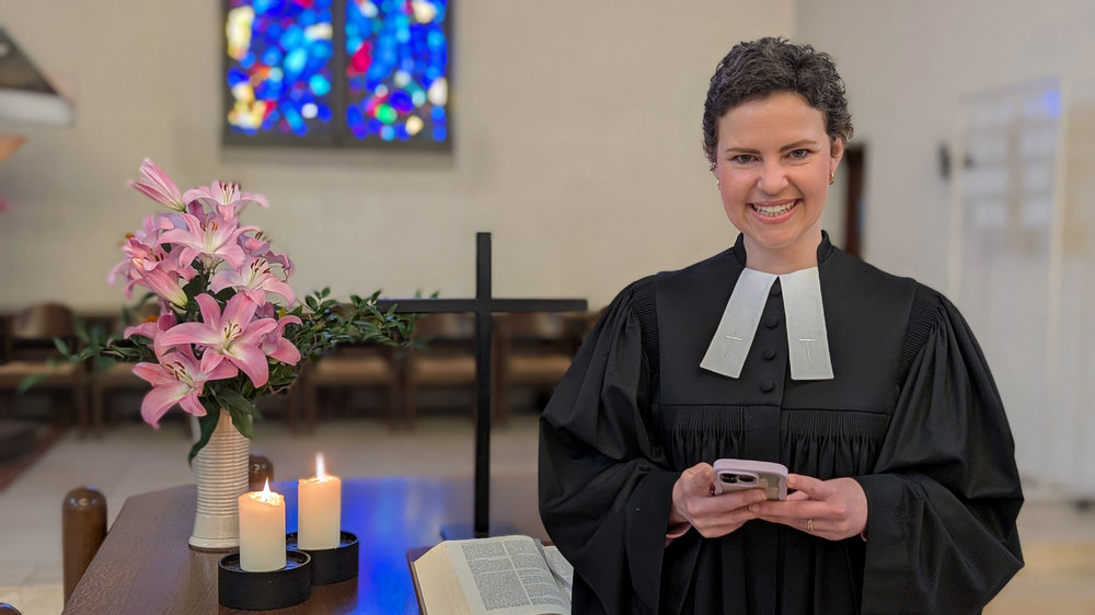 Auf Instagram hat die Stuttgarter Pfarrerin Sarah Schindler etwa 5.700 Follower, die auch ihren Kampf gegen den Krebs verfolgt haben