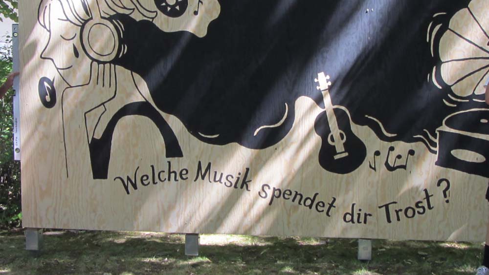 Diese Schautafel lädt dazu ein, über Trost nachzudenken