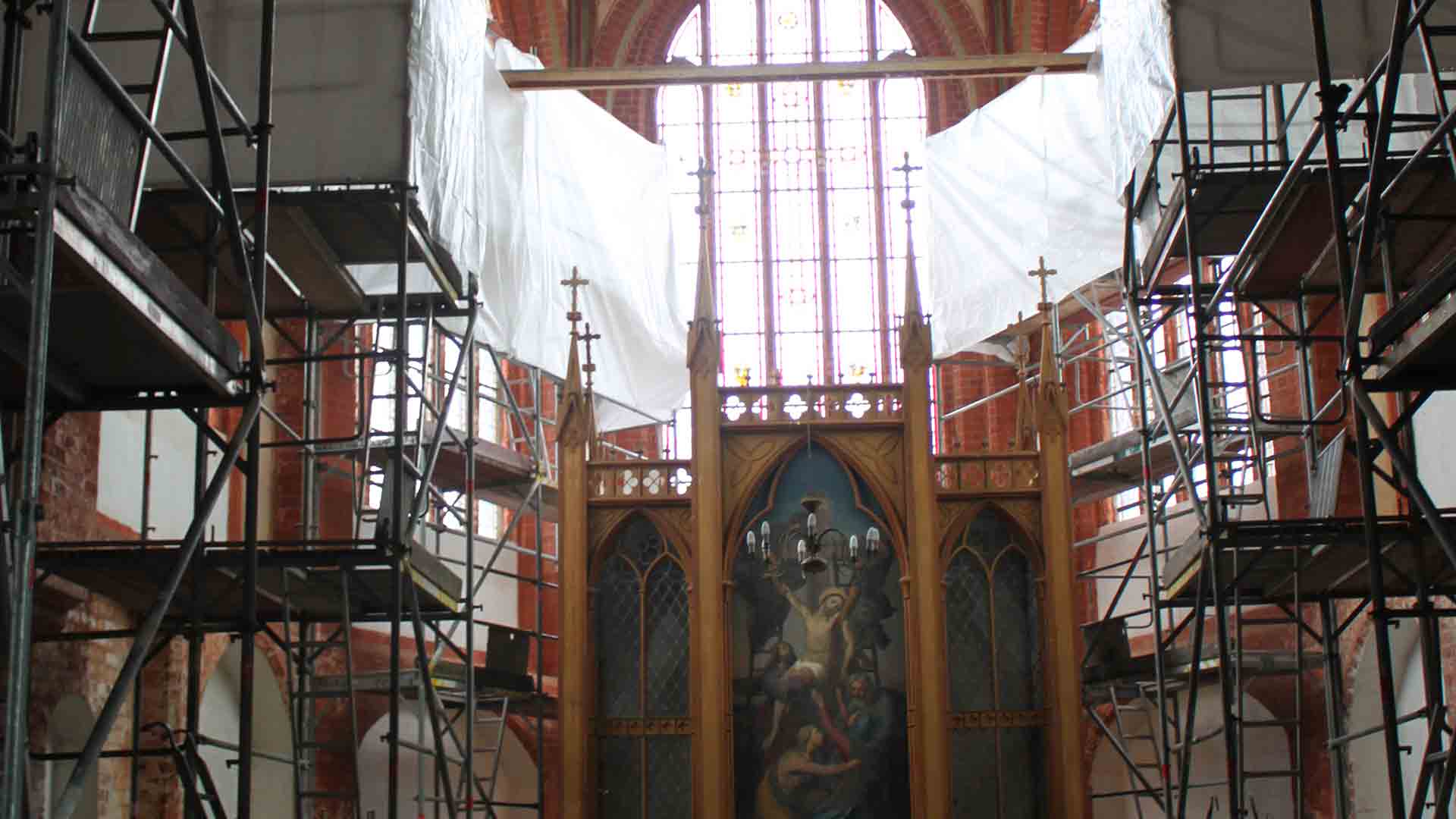 Derzeit wird in der Klosterkirche von Tempzin restauriert