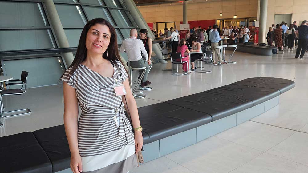 Asya Aldiri engagiert sich ehrenamtlich für Integration und Chancengleichheit in Berlin