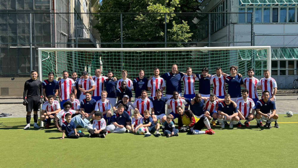 Die Männermannschaft des WFC Corso 99/Vineta e.V. an der Ofener Straße in Berlin