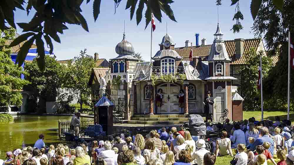 Das Hans Christian Andersen Center in Odense auf der dänischen Insel Fünen lädt zur Märchenstunde ein