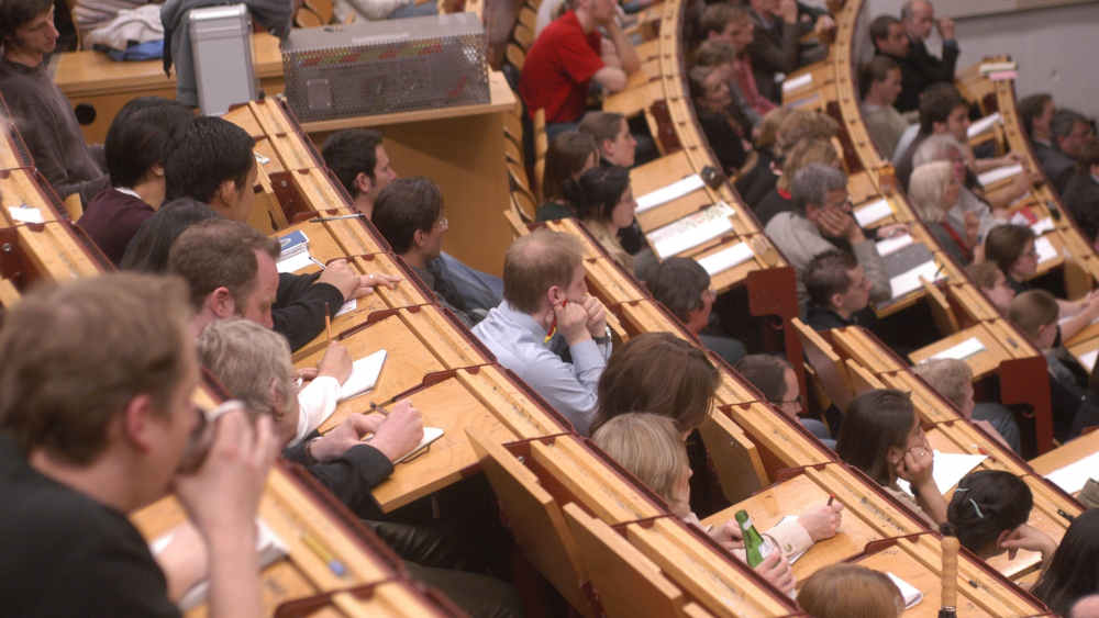 Studierende in einem Hörsaal