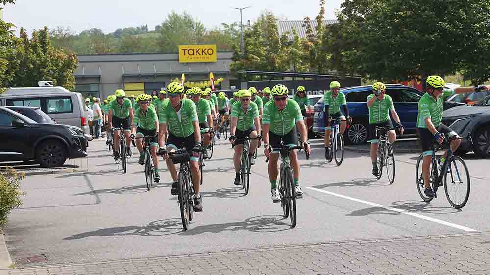 150 Menschen hätten an der Benefiz-Radtour teilgenommen