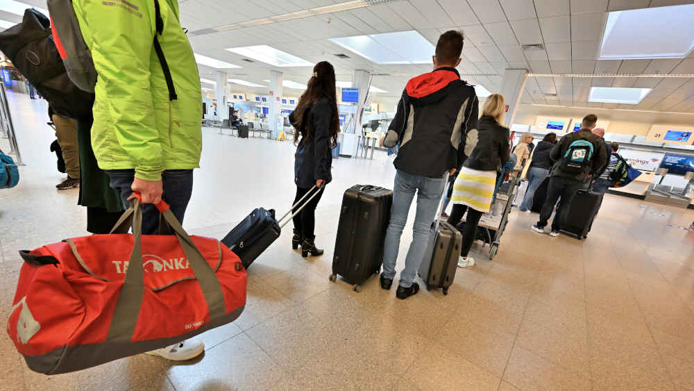 Jüngeren Menschen leiden mehr unter den allgemeinen Preissteigerungen (Symbolbild)