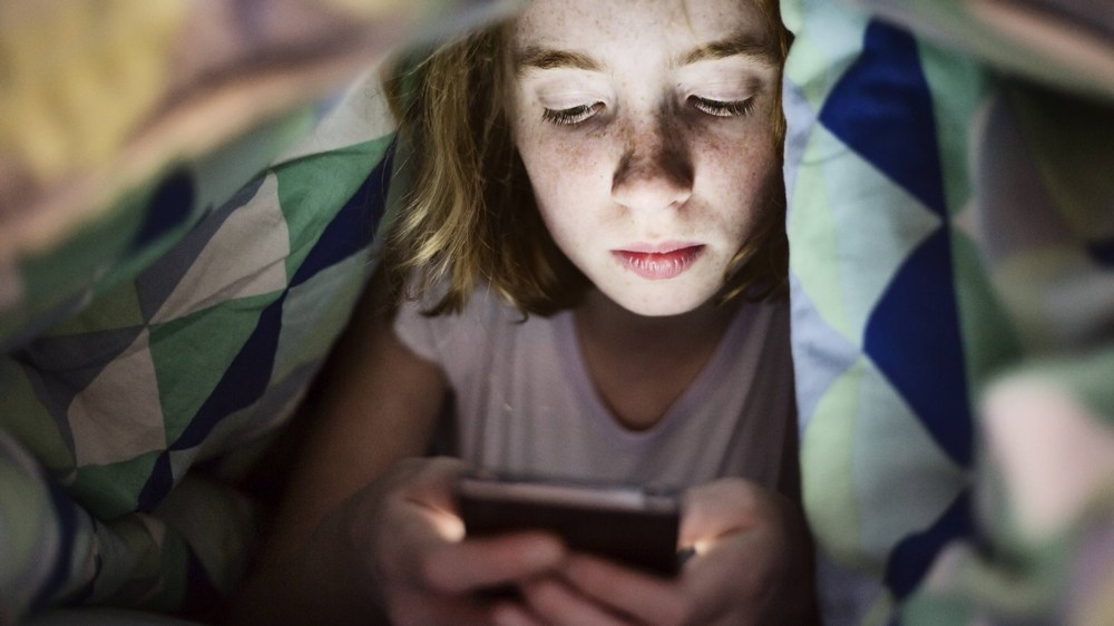 Für mehr Jugendschutz im Internet will die Kommission sorgen