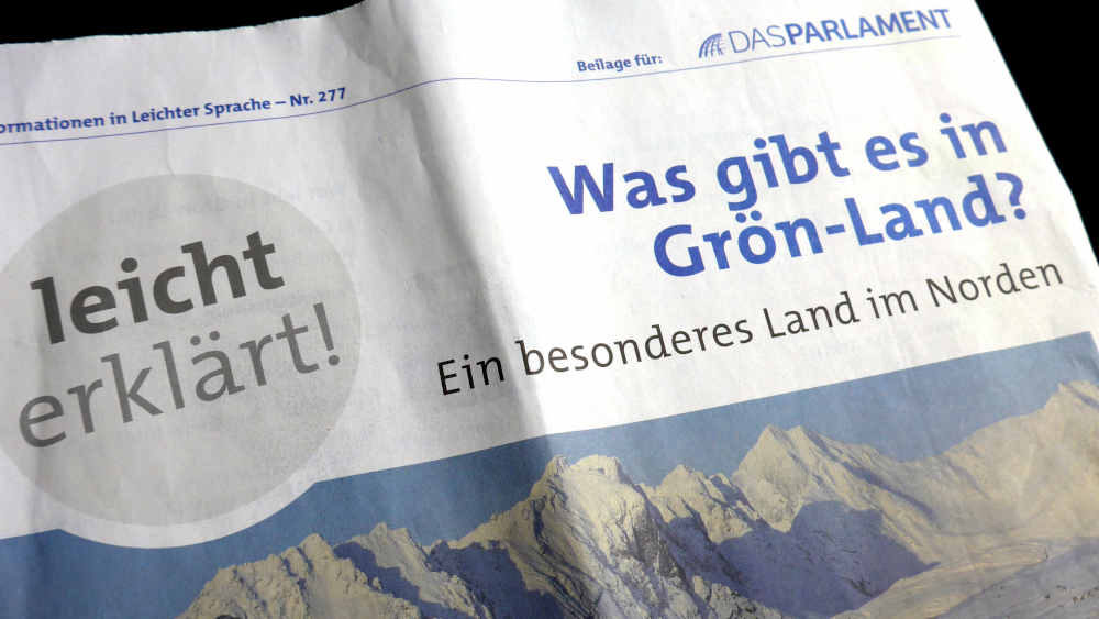 Die Bundestags-Wochenzeitung Das Parlament erklärt in ihrer Beilage in Leichter Sprache