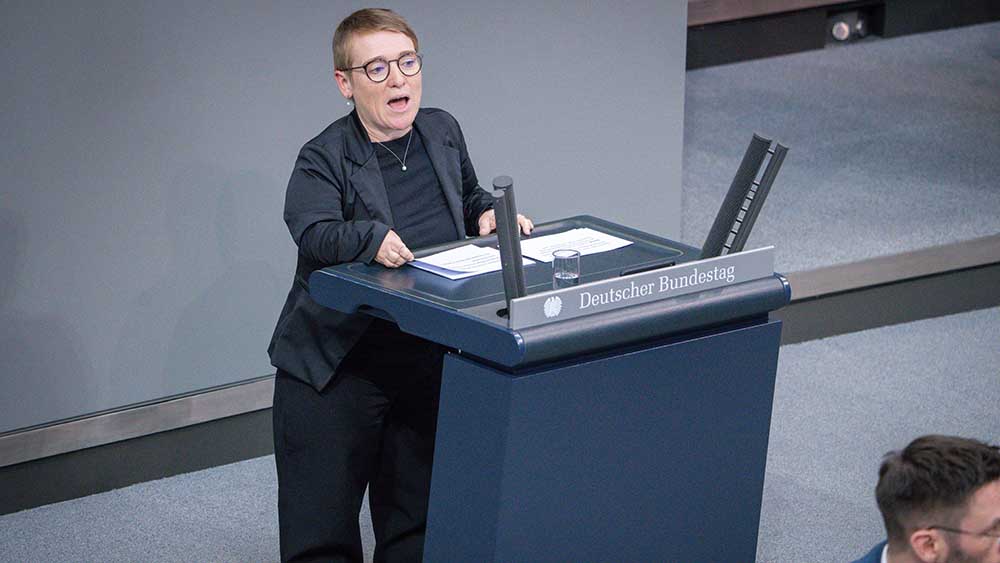 Bundestagsabgeordnete Simone Fischer von den Grünen fordert mehr Diversität im Bundestag