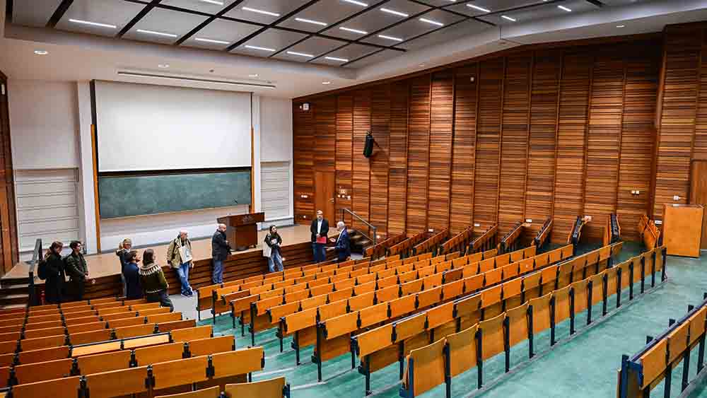 Die Evangelische Hochschule Berlin warnt vor den Folgen geplanter Kürzungen: Forschung, Lehre und Studienangebote stehen auf dem Prüfstand