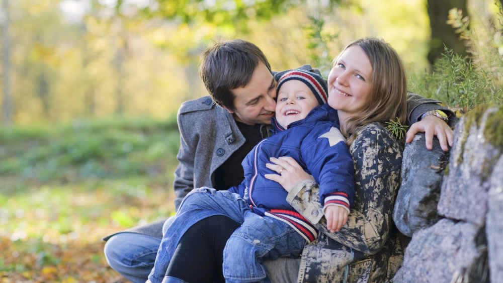 Die Lebenszufriedenheit in Deutschland bleibt laut Glücksatlas 2025 hoch