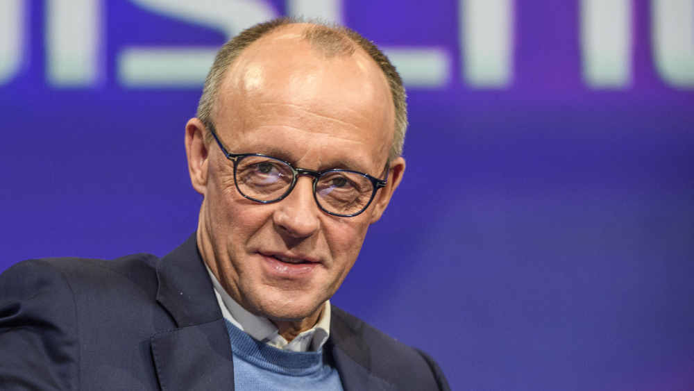 Merz ruft zu Einwanderung auf, gerät aber wegen seiner Wortwahl erneut in die Kritik