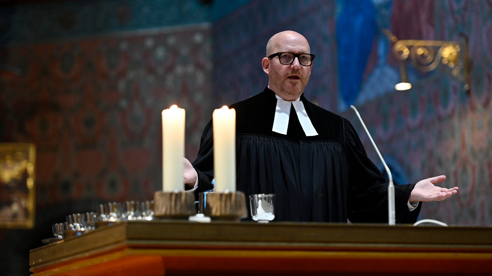 Norbert Roth, hier bei einem Gottesdienst in Ulm, möchte Landesbischof in Braunschweig werden