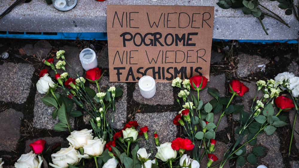 Synagogen in Deutschland erinnern an Opfer der Pogrome und an die fortwährende Bedrohung jüdischer Gemeinden (Archivbild)