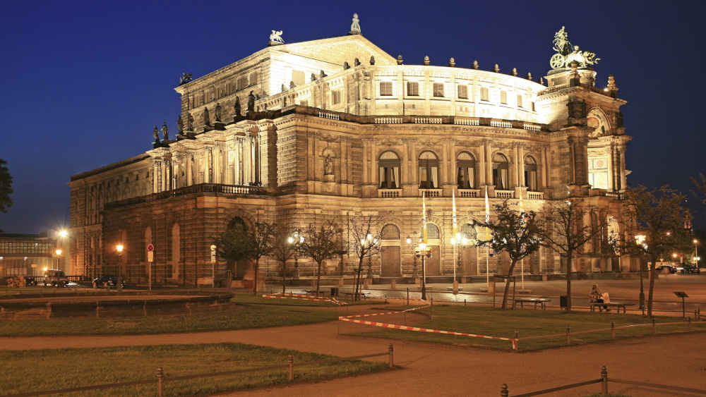 Die Semperoper in Dresden wird mit einer Sondermarke gewürdigt