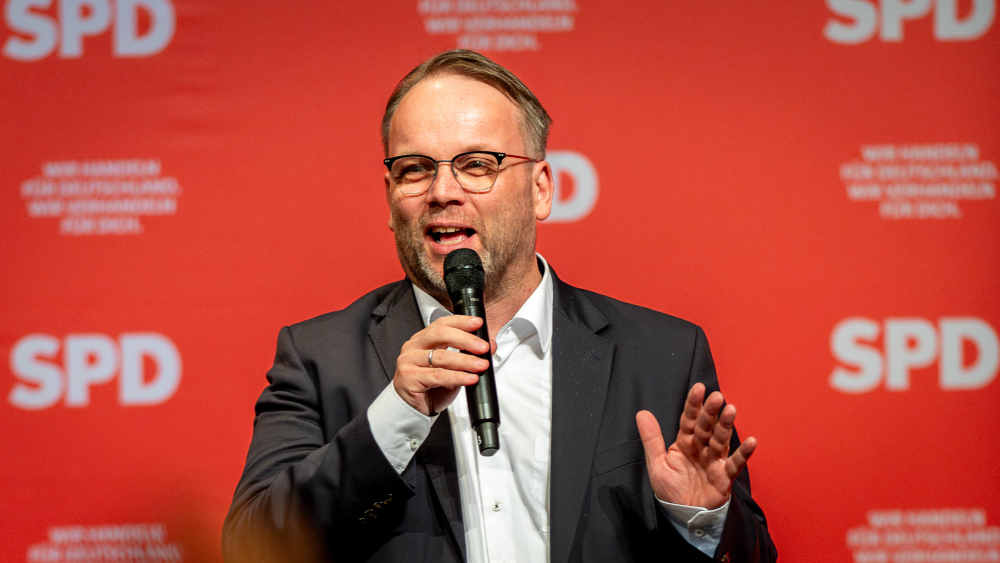 Hessens Kulturminister lädt Taylor Swift ins Museum Wiesbaden ein