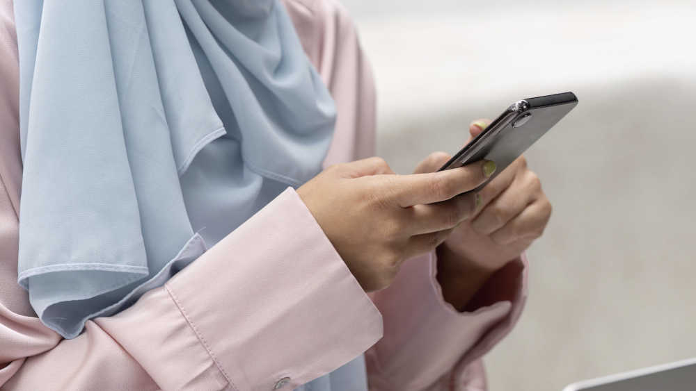 Mehr als zehn Millionen Muslime nutzen weltweit die Dating-App Muzz, und mehr als eine Million Christen sind bei SALT (Symbolbild)