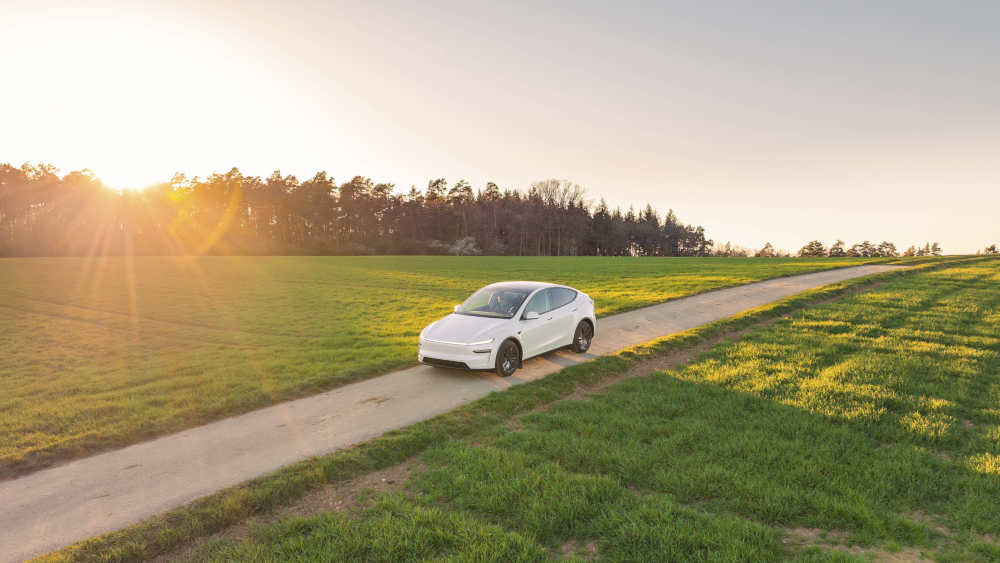 Frank Obrist unternimmt die erste „klimapositive Autofahrt“ von Mannheim nach Wiesloch mit umgebauten Tesla-Fahrzeugen und Sub Zero Methanol (Symbolbild)